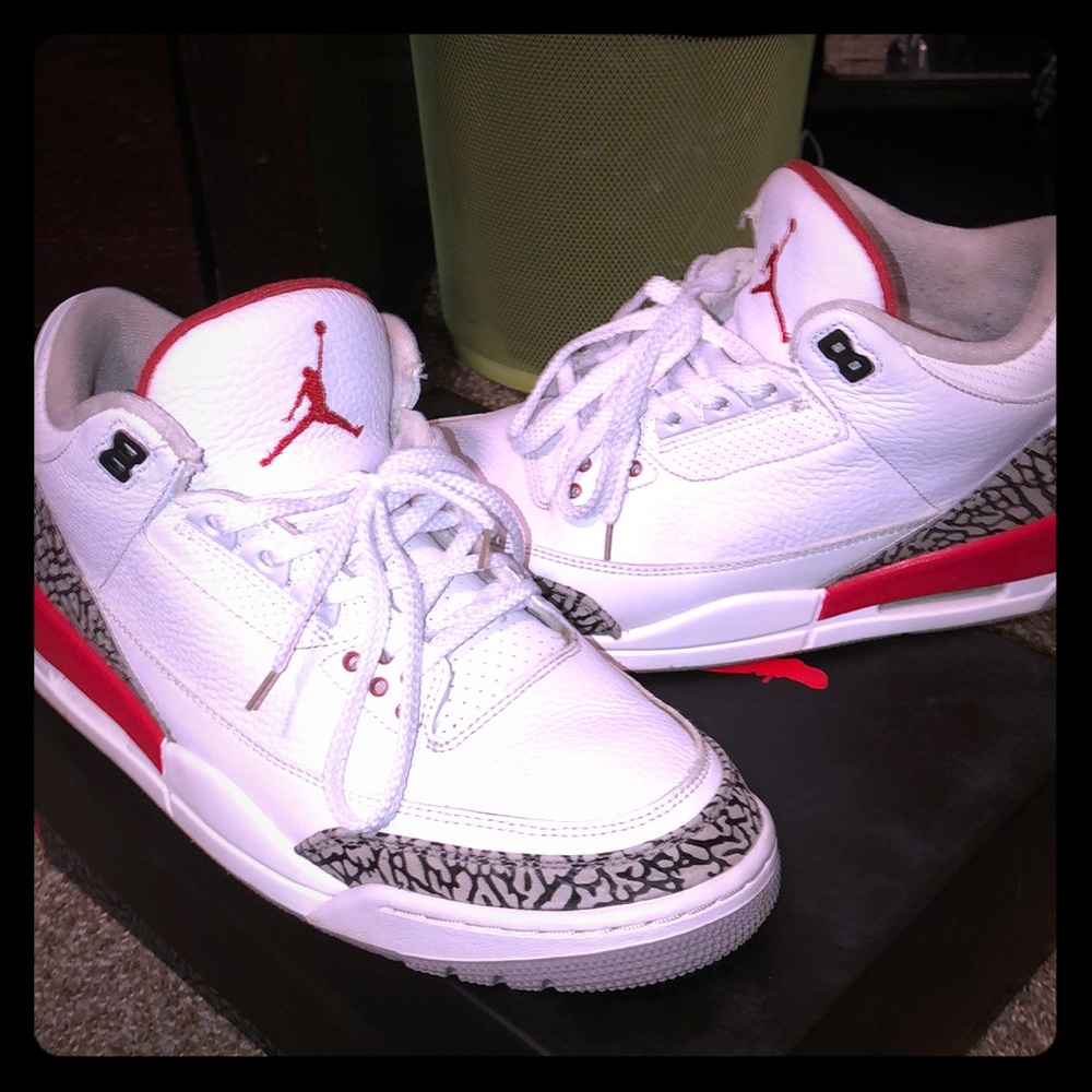 Jordan 3’s Still Look & Feel Brand New - Picture 1 of 5